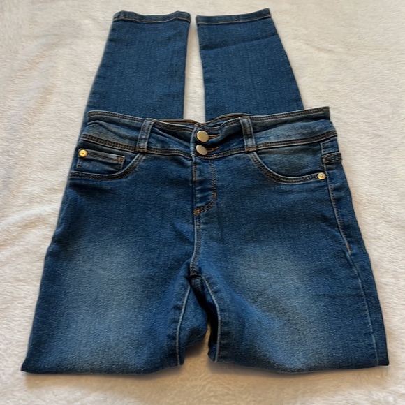 Girls Size 12 DKNY Stretch Denim Jeans - Picture 2 of 4